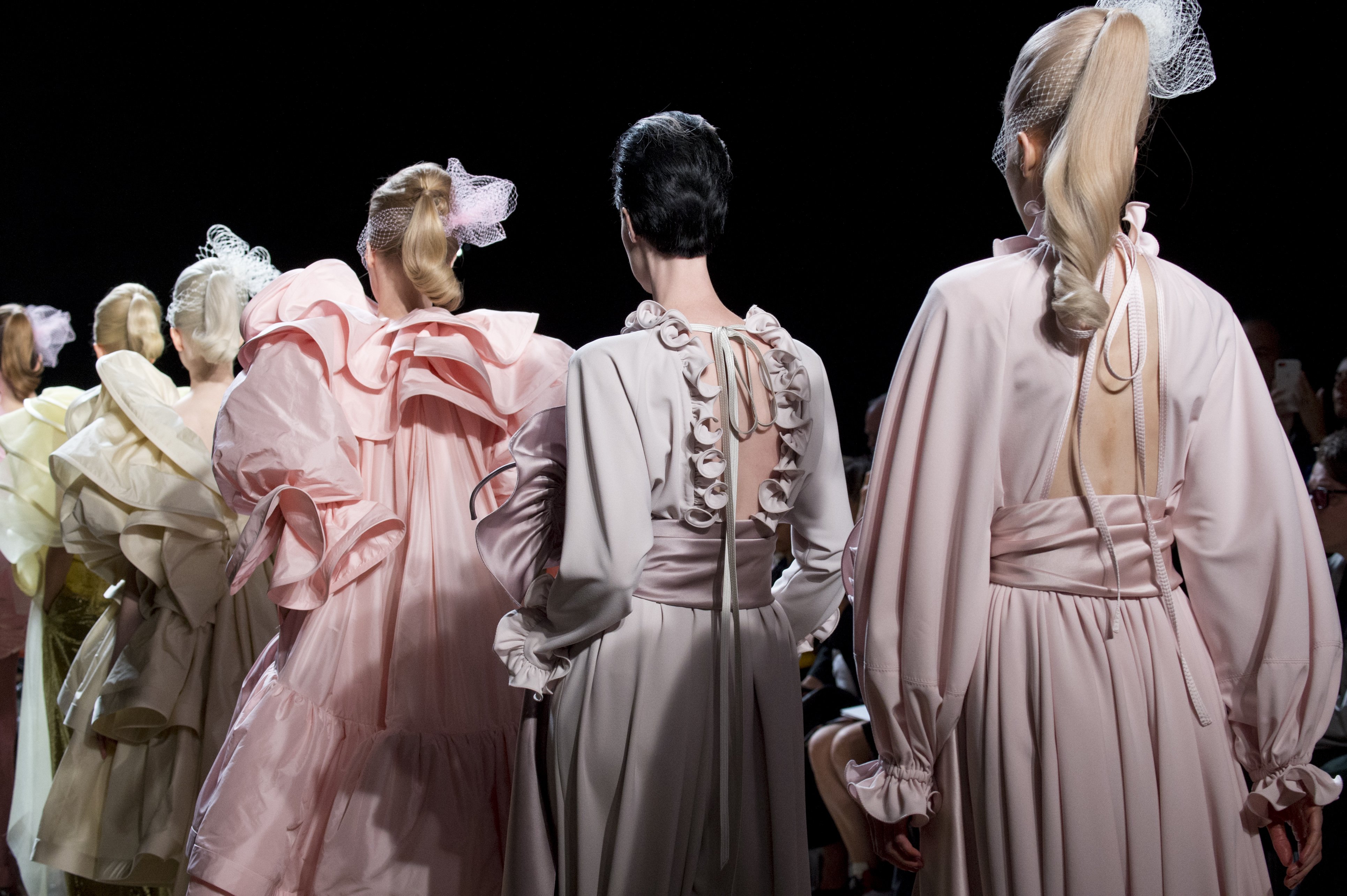 FASHION WEEK