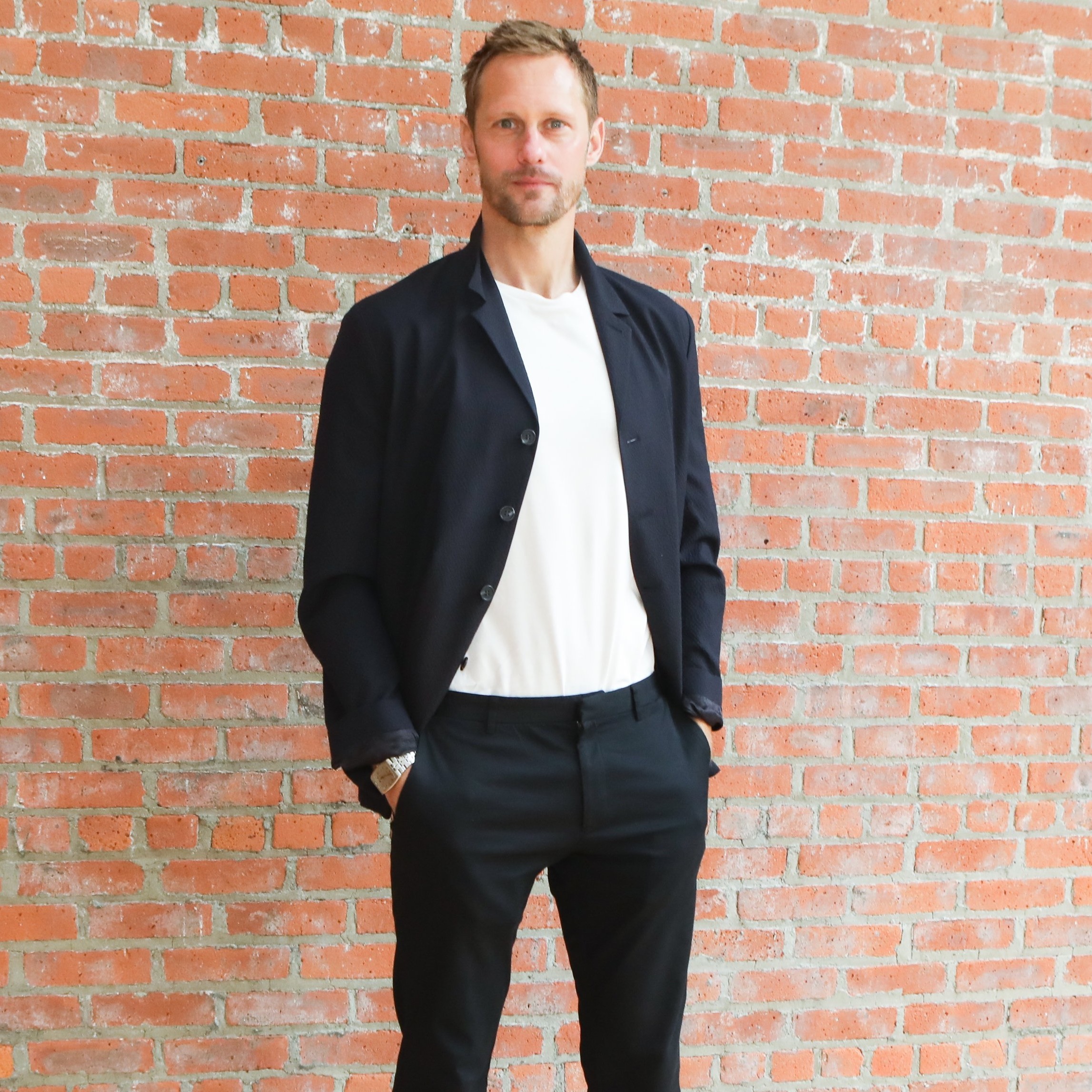 Alexander Skarsgård i plejada gwiazd na wernisażu wystawy Lee Ufana w Nowym Jorku